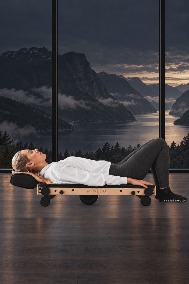 Movelio Bed Roller – rolig rullebevegelse med føttene i gulvet.