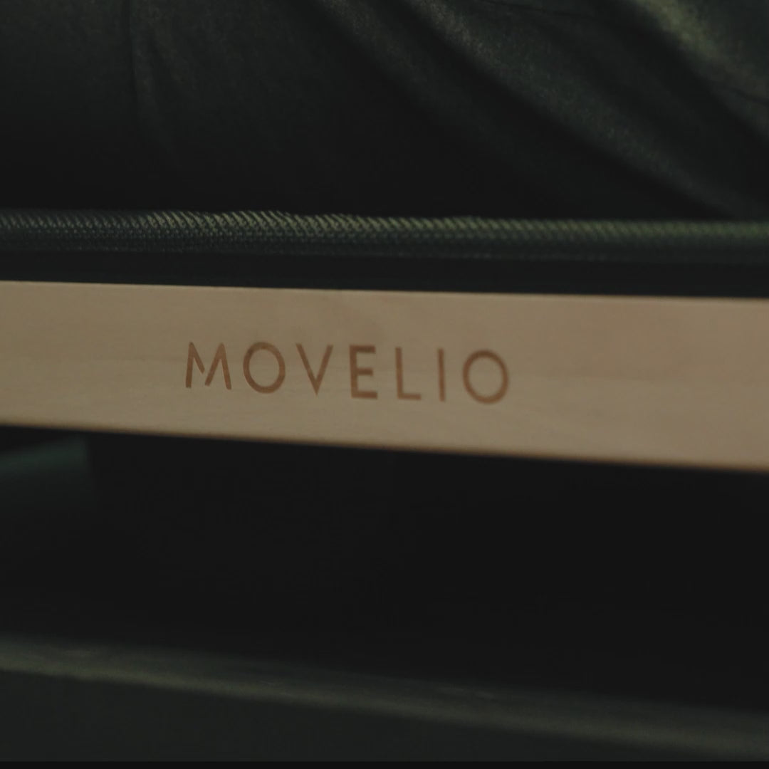 Last inn video: Video med demonstrasjon og lyd av bruk og tilpasning av Movelio Bed Roller.